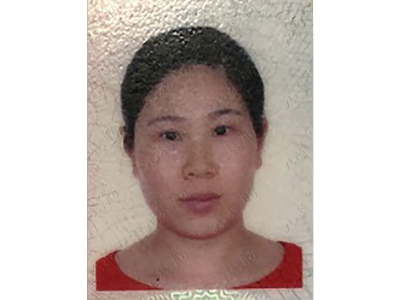 高女士 吊车工 30 JLG000412